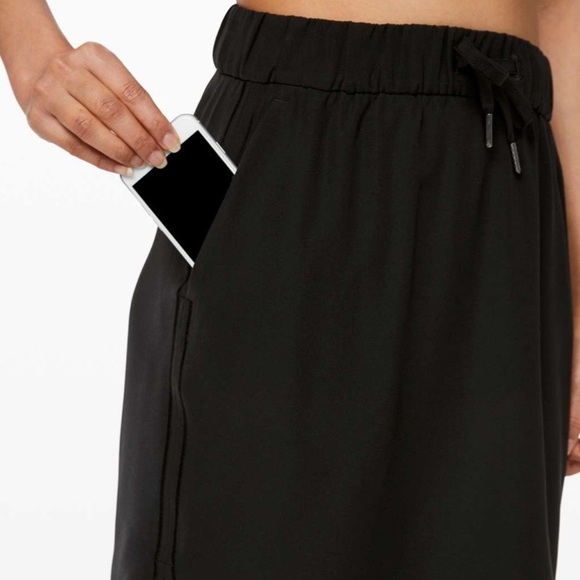 Lululemon On The Fly Skirt *Woven - Picture 4 of 8